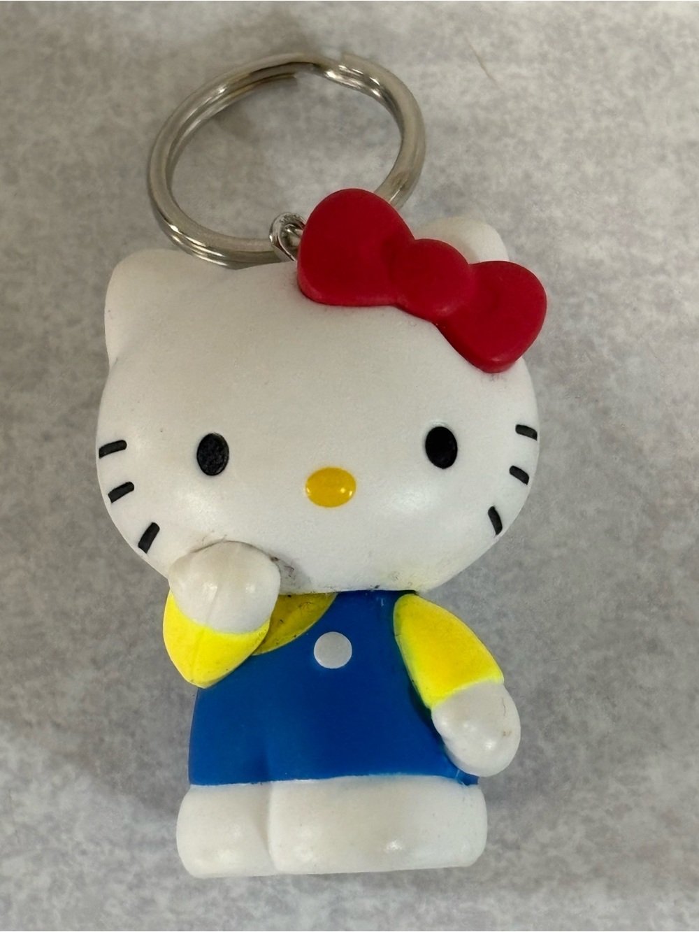 Hello Kitty keychain - Picture 1 of 5